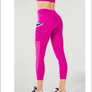 Fabletics Trinity Mid-Rise Pocket 7/8 leggings